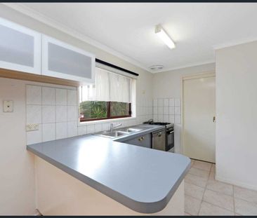 1 Adrian Place, Rowville, Vic 3178 - Photo 2