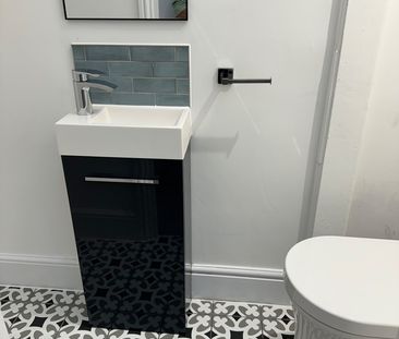 6 Bed Semi-Detached House, Fishponds Road, BS16 - Photo 4