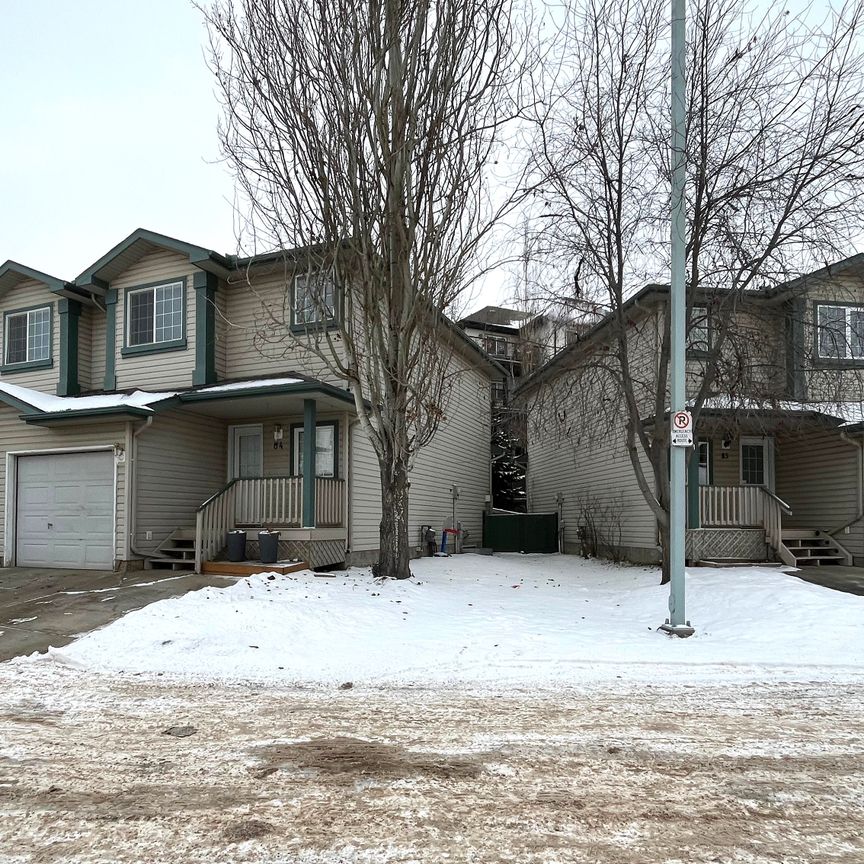 Spacious 3 Bed Duplex In The Heart Of Glastonbury. - Photo 1