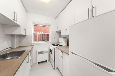 For Lease - 308 The Kingsway Way Unit# 110, Toronto, Ontario - Photo 2