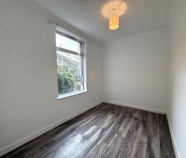 2 bedroom ground floor flat to rent - Photo 4