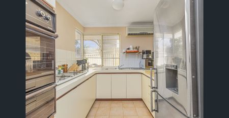 Riverside Comfort in a Relaxed Complex - 2-bedroom unit available 22 December 2025 - Photo 5