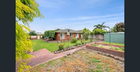 Perfect Family Home walking distance to Bentons Junior College - Photo 2