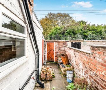 3 bedroom terraced house to rent - Photo 5