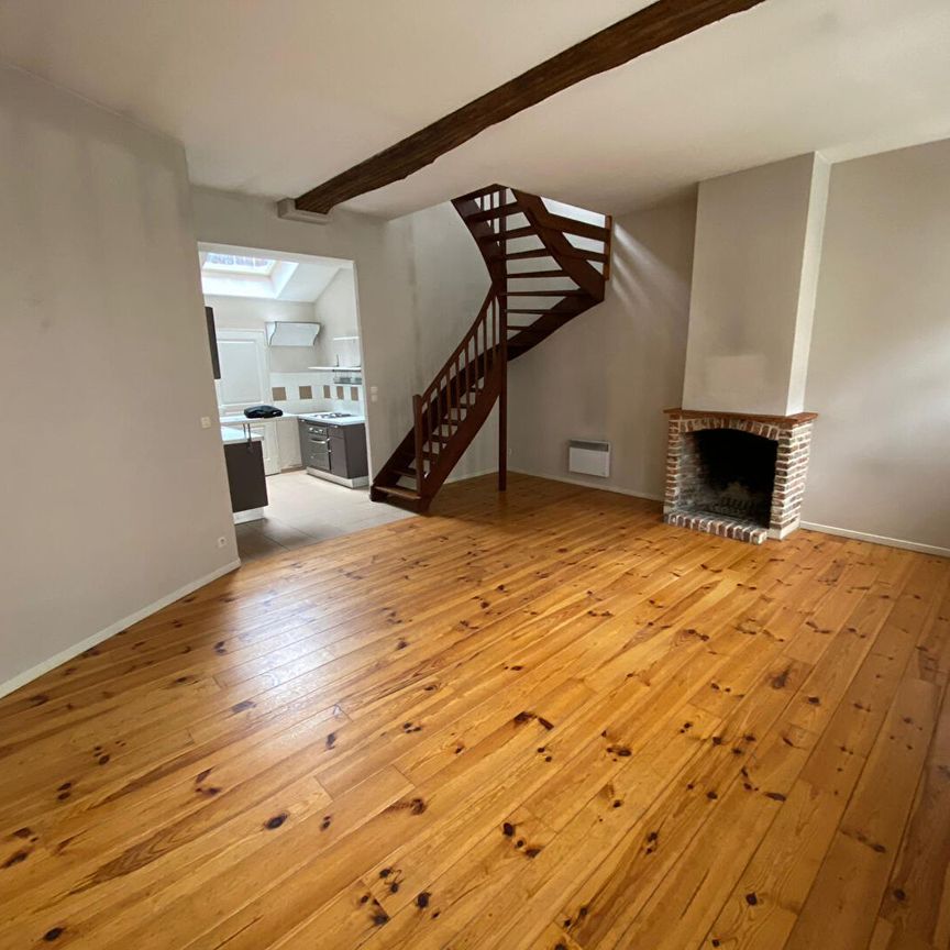 Location Appartement 3 pièces 77m² LILLE 59000 - Photo 1