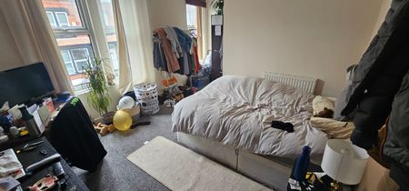 7 Bed - 16 Winston Gardens, Headingley, Leeds - LS6 3LA - Student - Photo 3