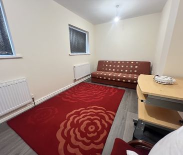 Lapwing Close, Leicester - Photo 1