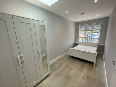 Chester Avenue, Twickenham, TW2 6AG - Photo 4