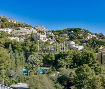 A spacious and modern apartment in Altea la Vella, Alicante for sho... - Photo 4