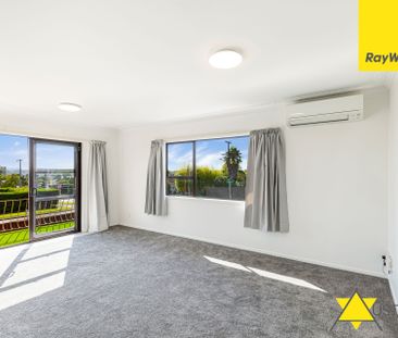1/2 Northall Road, New Lynn - Photo 2