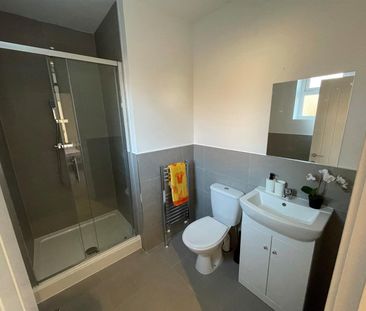 Room For Rent St. Ursula Grove, Southsea - Photo 6