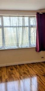 2 Bed Maisonette, Bush Close, IG2 - Photo 4