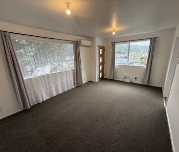 1/6 Naseby Grove, Wainuiomata - Photo 2
