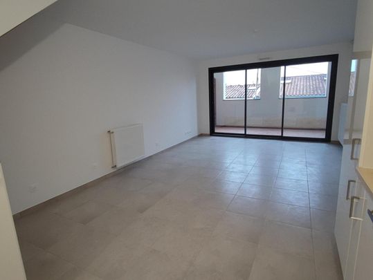 Location Appartement 4 pièces 79m² TALENCE 33400 - Photo 1