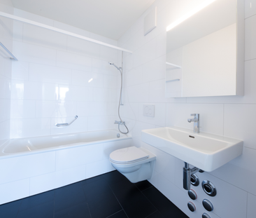 Moderne und helle 2.5 Zimmer im 10. OG - Photo 6