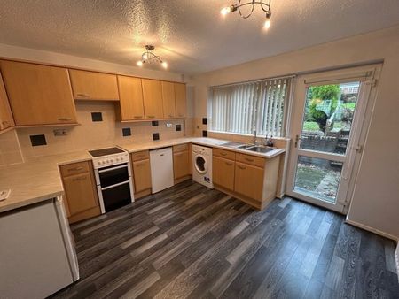 Windsor Road, Halesowen, B63 - Photo 5