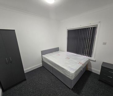Room in a Shared House, Gillott Road, B16 - Photo 2