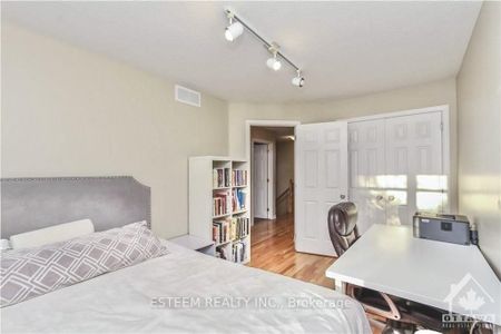 For Lease - 517 Devonwood Circle, Blossom Park - Airport and Area, Ontario - Photo 3