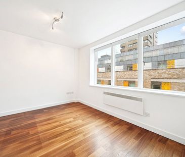 Berwick Street, London, W1F - Photo 3