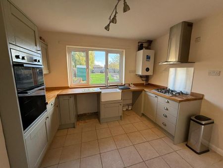 3 bedroom cottage to rent - Photo 3