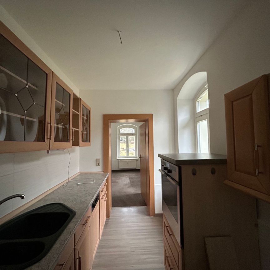 Herrliche 2-Raum-Wohnung mit Balkon u. EBK am Oybiner Kurpark ! - Photo 1