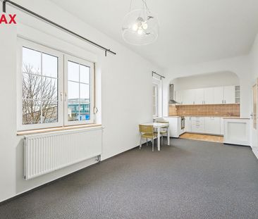 Pronájem bytu 2+kk 44 m² - Photo 1