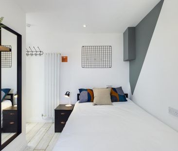1 bedroom in a house share to rent - Photo 1