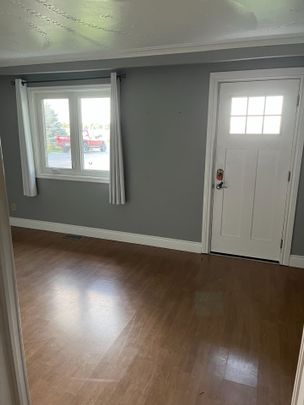 For Lease - 289 King Street, New Tecumseth, Ontario - Photo 1