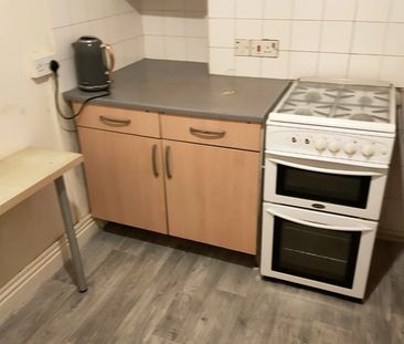 3 Bed Flat, Liverpool, L20 - Photo 3