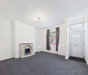 3 bedroom terraced house to rent - Photo 3