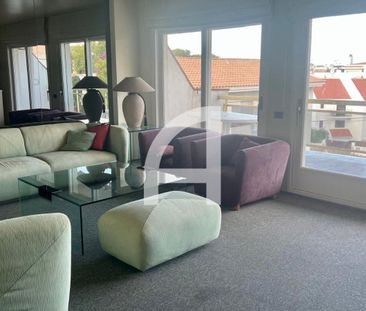 Piso de alquiler en Reverend Joan Lloveras, Garraf - Photo 1