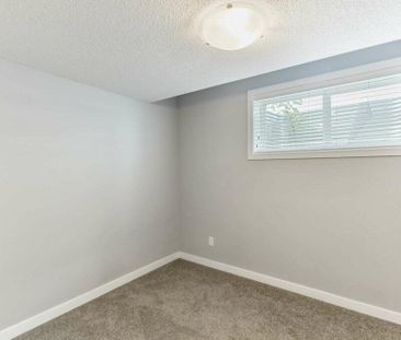 Edmonton Unfurnished townhouse Rental in Parkdale - Spacious and Up... - Photo 3