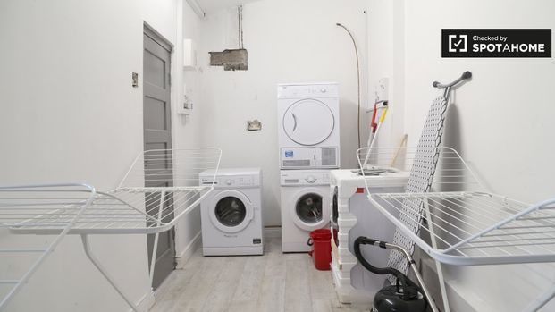 Room for rent in Whitehall A, Dublin. - Photo 1