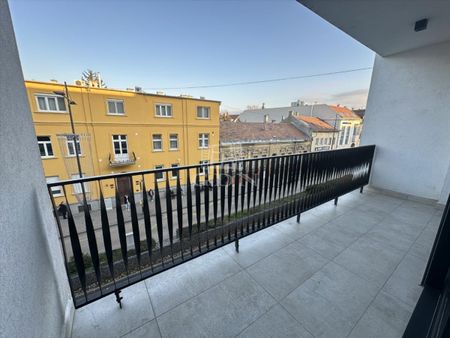 Kiadó új építésű lakás - Székesfehérvár - Photo 5