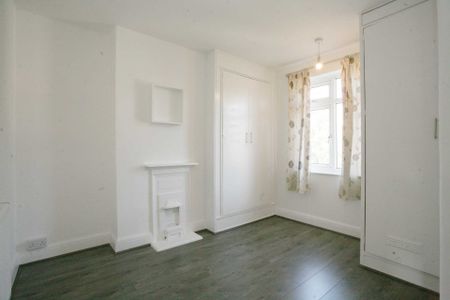 Price £1,900 pcm - Let - Photo 2