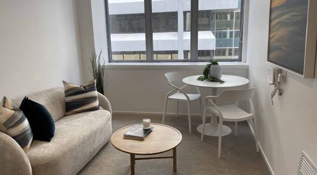 MODERN SPACIOUS BRAND NEW - TWO BEDROOM APARTMENT - WELLINGTON CITY - Photo 1