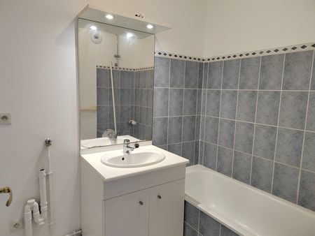 Location Appartement 3 pièces 63m² ST JEAN DE LA RUELLE 45140 - Photo 4