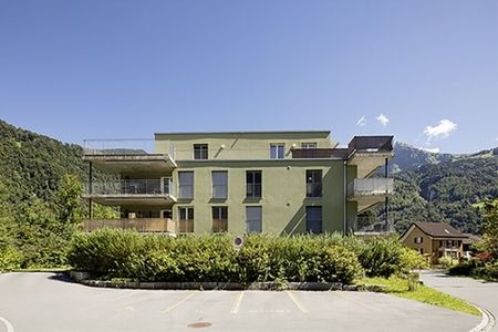 Ground floor apartment surrounded by greenery - Photo 5