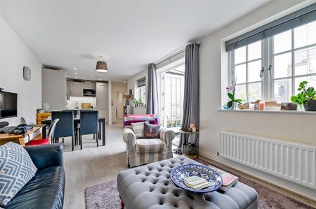 2 bedroom apartment to rent - Photo 2