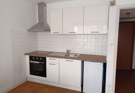 Appartement T1 à LA TRONCHE - Photo 2