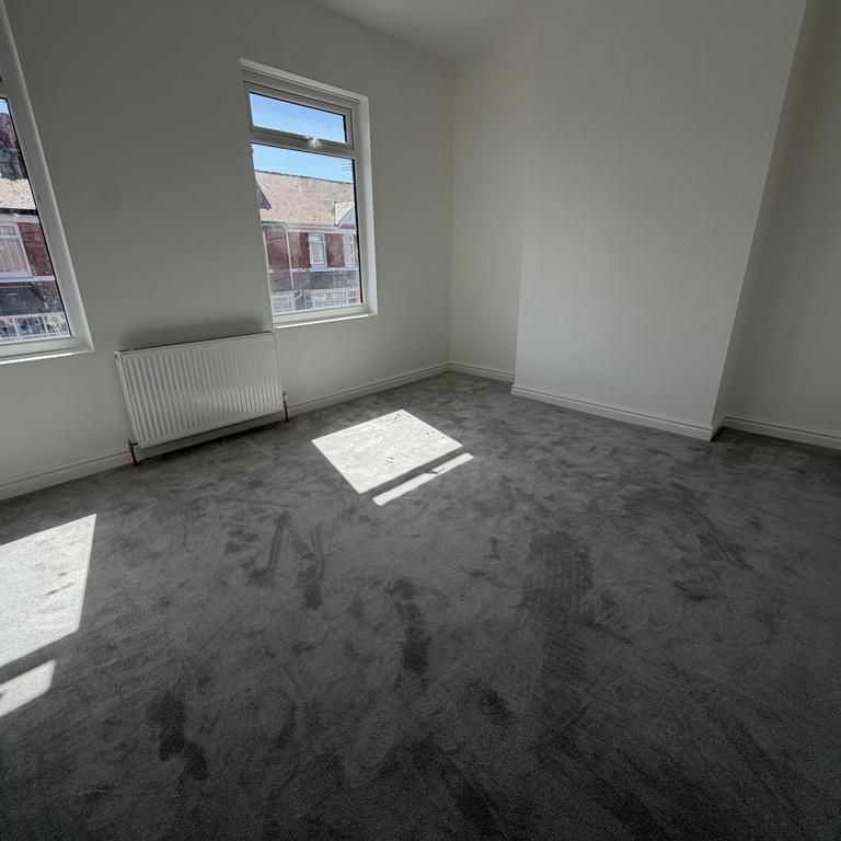 3 bedroom terraced house to rent - Photo 1