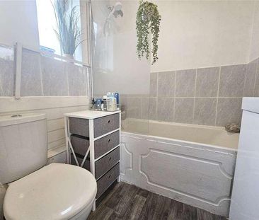 Willowmead Close, Woking, Surrey, GU21 - Photo 1