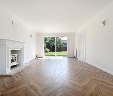 4 bedroom detached house to rent - Photo 3