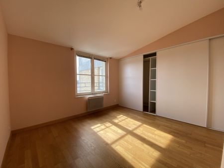 Location Appartement 3 pièces 59m² SAUMUR 49400 - Photo 3