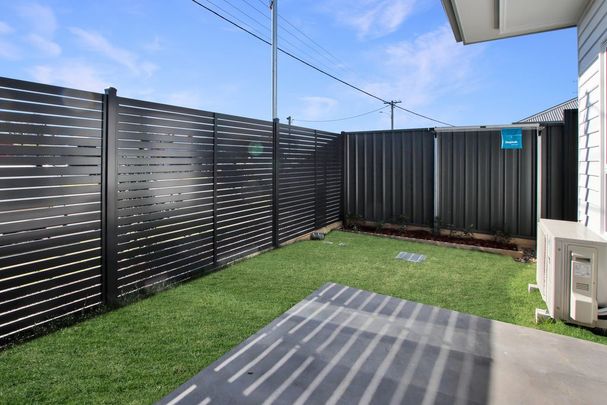 As New Townhouse in Prime Location! - Photo 1