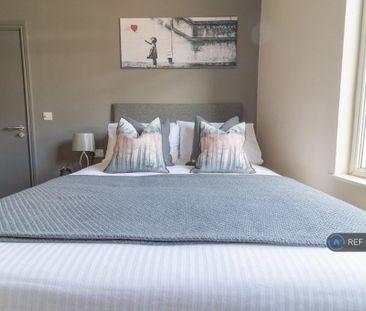 1 bedroom in a house share to rent - Photo 4