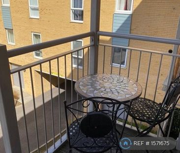 1 bedroom flat to rent - Photo 6