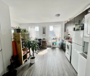 For Lease - 454 Bloor Street Unit# 4, Toronto, Ontario - Photo 2