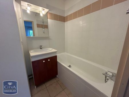 Location Appartement 2 pièces 39m² POITIERS 86000 - Photo 4