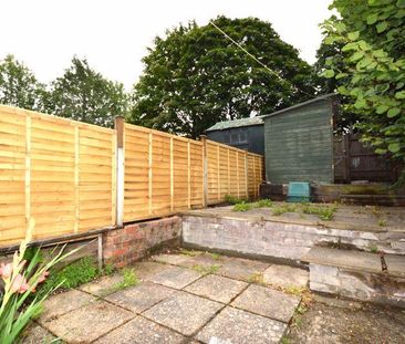 2 bedroom terraced house to rent - Photo 6